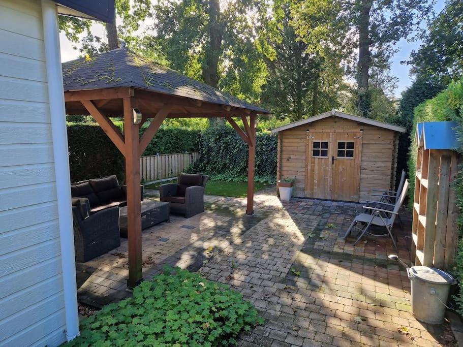 Chalet Voorzien Van Alle Gemakken In Een Bosrijke Omgeving Voorthuizen Exterior foto